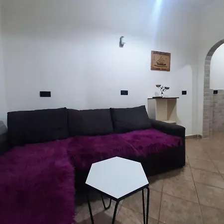 Apartment Lovely Amd Quite Appartament 1-1 *