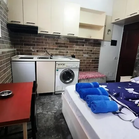 Apartment Lovely Amd Quite Appartament 1-1