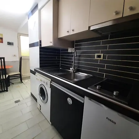 Lovely Amd Quite Appartament 1-1 *