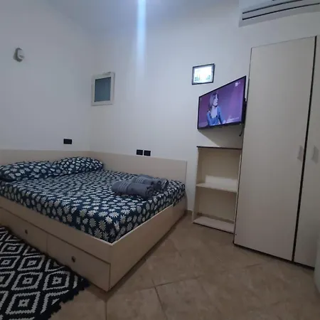 Lovely Amd Quite Appartament 1-1 Apartment *