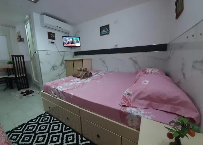 Lovely Amd Quite Appartament 1-1 *