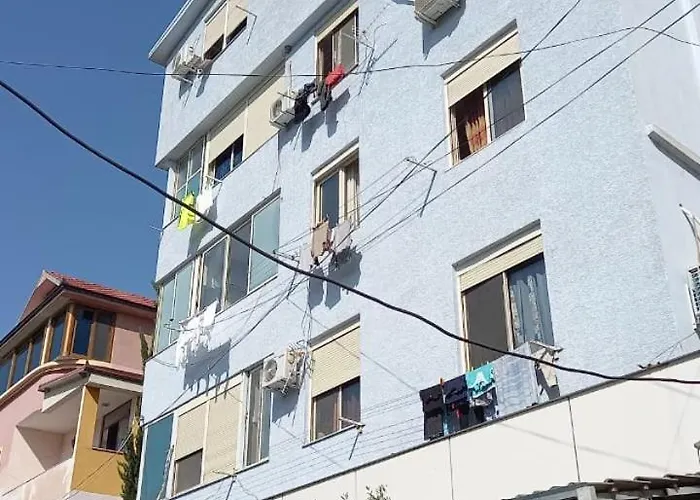 Lovely Amd Quite Appartament 1-1 Apartament Tirana